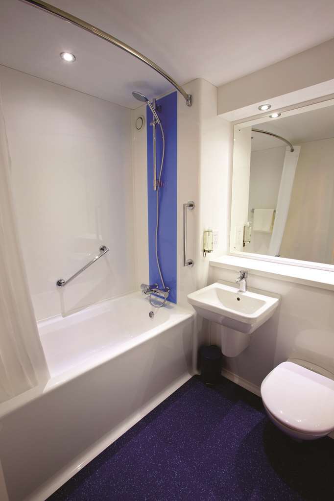 Travelodge Ilminster Habitación foto
